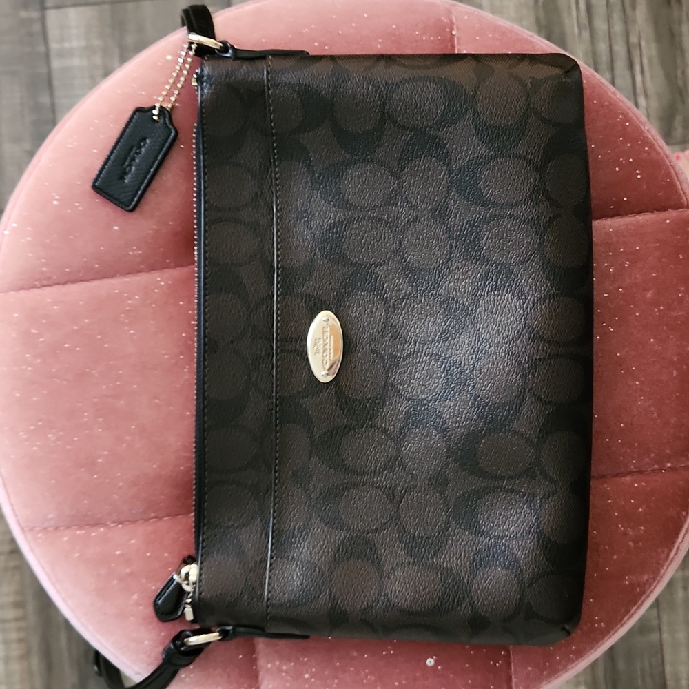 Coach Crossbody Dark Brown/Black Purse Gem